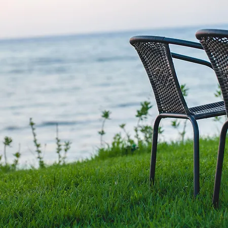 Konukevi Blue Boutique Kyparissia