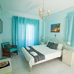 Blue Boutique 4*