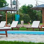 Blue Boutique Kyparissia