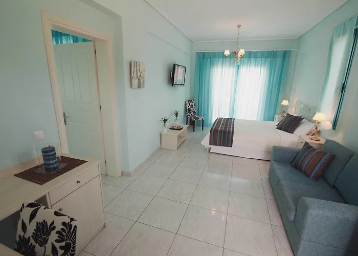 Blue Boutique Kyparissia